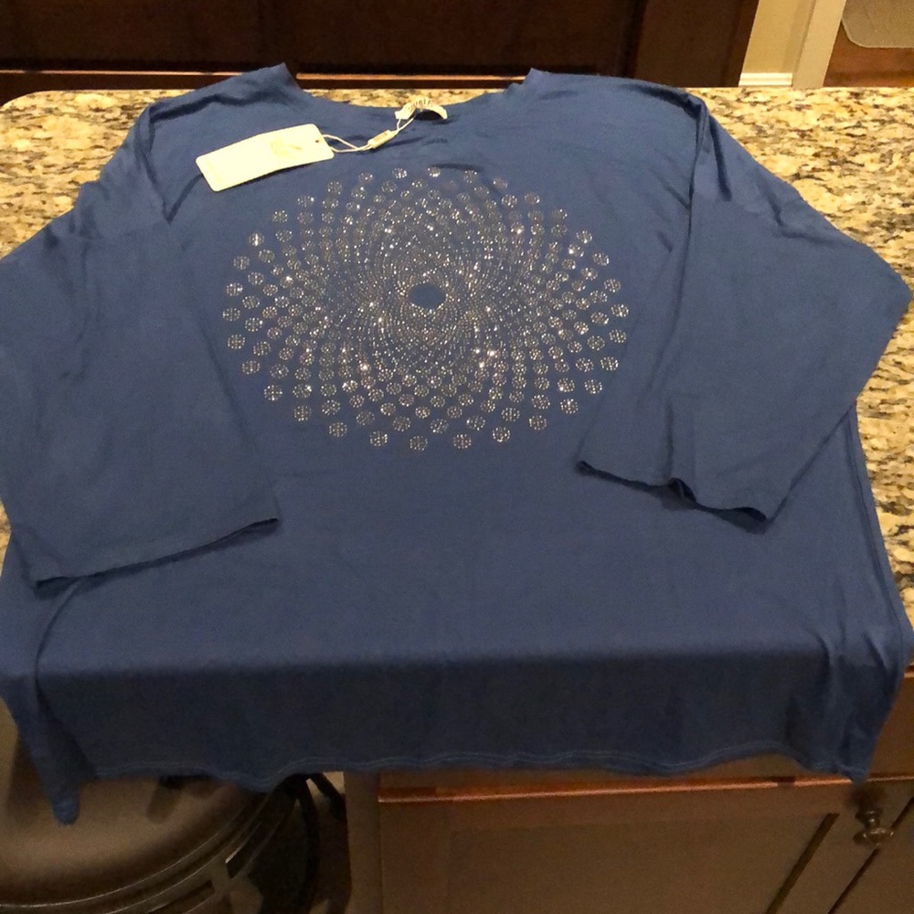 BNWT Womens 3/4 length sleeve embellished top